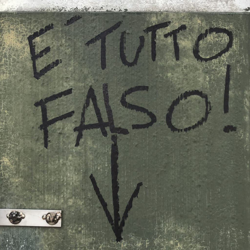 2021_10_20_E-Tutto-Falso